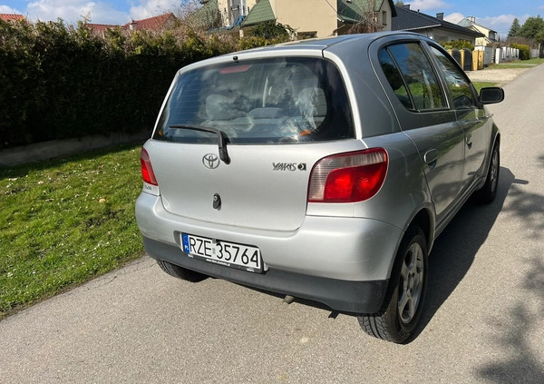 Toyota Yaris cena 5999 przebieg: 212121, rok produkcji 2000 z Rzeszów małe 631